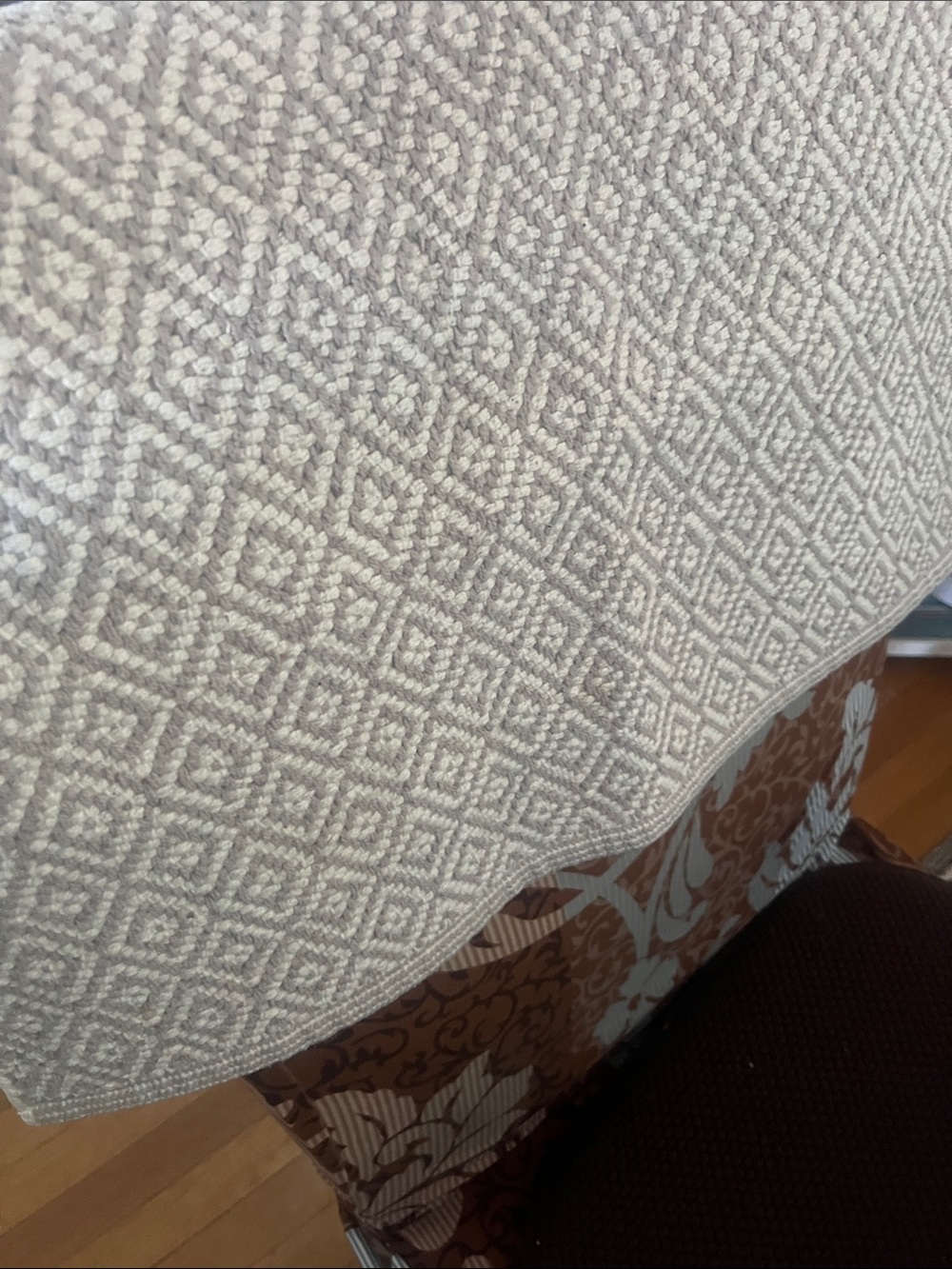 Neutral Diamond Pattern Tablecloth - White/Cream - Picture 2 of 4